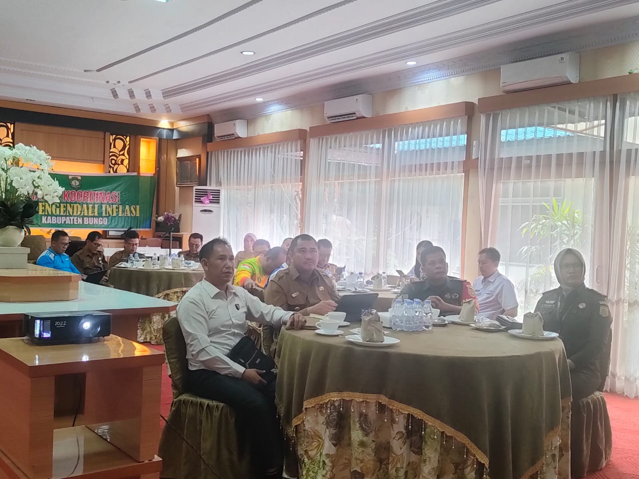 Bupati Bungo Hadiri RAKOR Pengendalian Inflasi Daerah Secara Daring